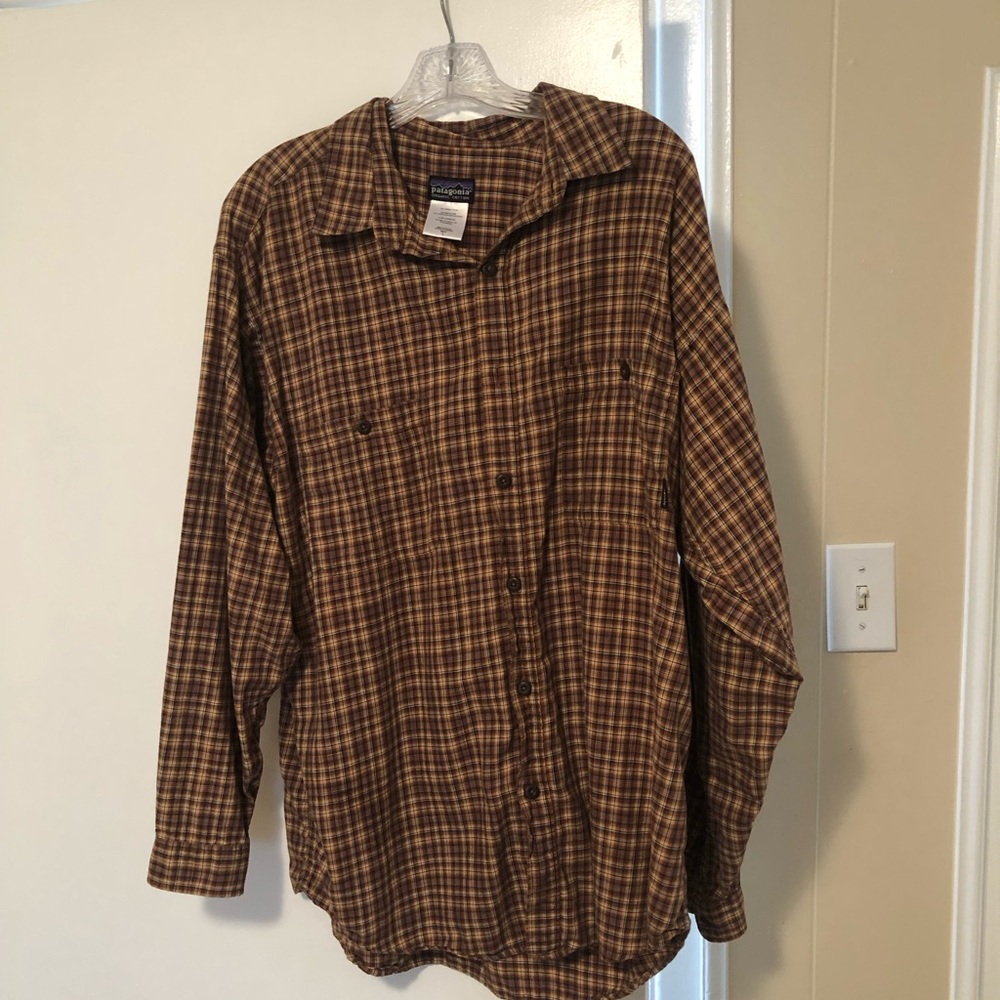 Patagonia orange plaid flannel button up shirt Size Large